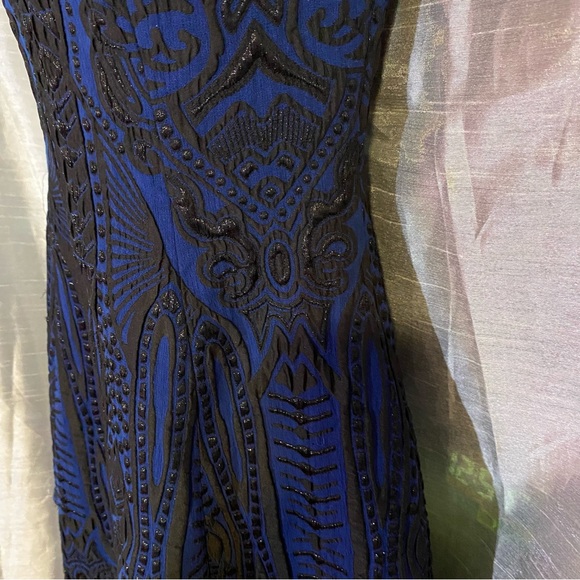 BCBGMaxAzria Hannelli woven evening dress, SZ 0, GUC, v-neck, fit/flare lined - Picture 3 of 14